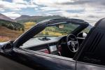 Porsche 911 Targa 4 GTS 2017 года (UK)